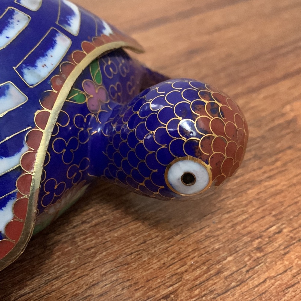 Unique vintage 3D cloisonné indigo turtle w removable lid 6” around - Picture 13 of 14